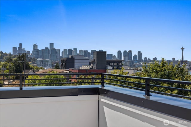2328 Franklin Avenue E, Seattle