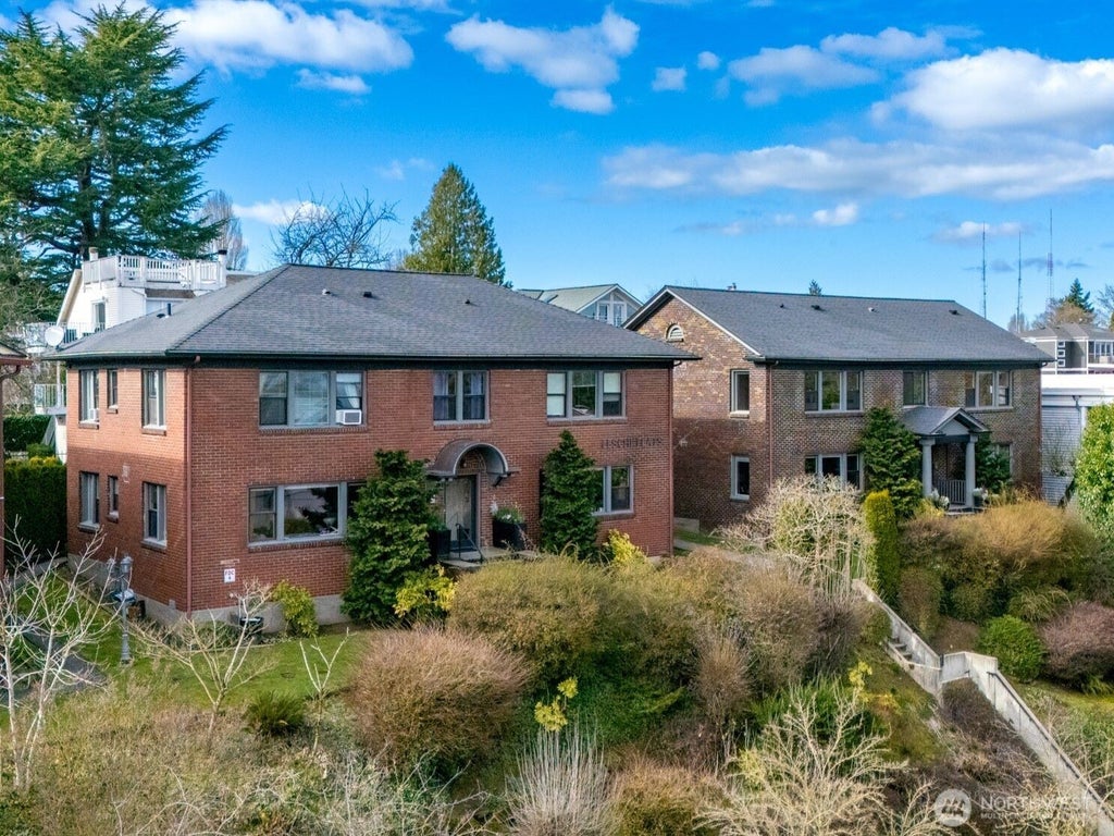 Photo of 109 115 30th Avenue, Seattle, WA 98122 (MLS # 2587100)