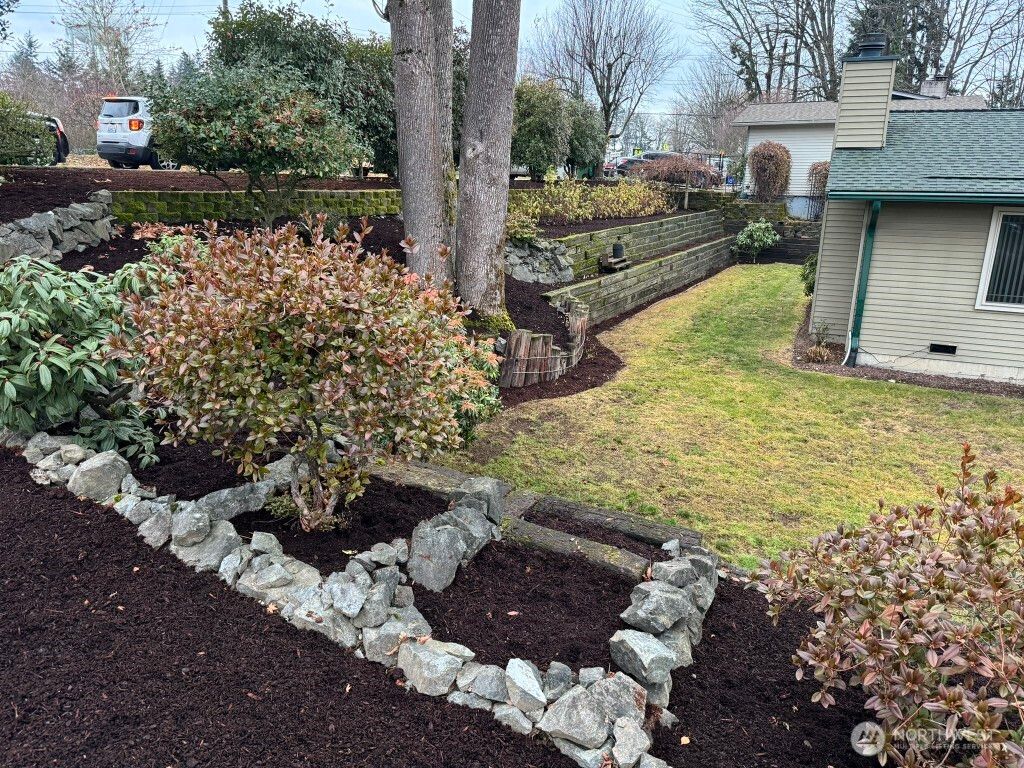 Photo of 2542 SE 16th Street, Renton, WA 98058 (MLS # 2477710)