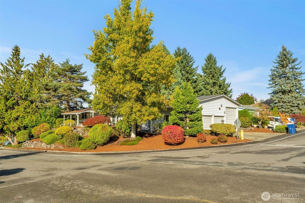 Photo of 23916 7th Place W, Bothell, WA 98021 (MLS # 2448003)