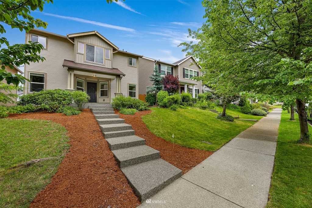 Photo of 6414 Silent Creek Avenue SE, Snoqualmie, WA 98065 (MLS # 1964153)