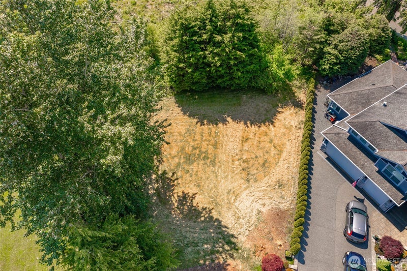 16 Seaside Drive