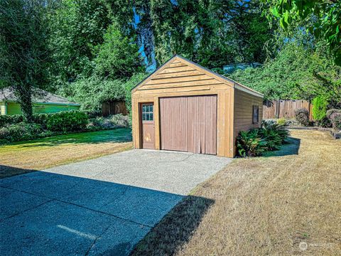 A home in Bremerton