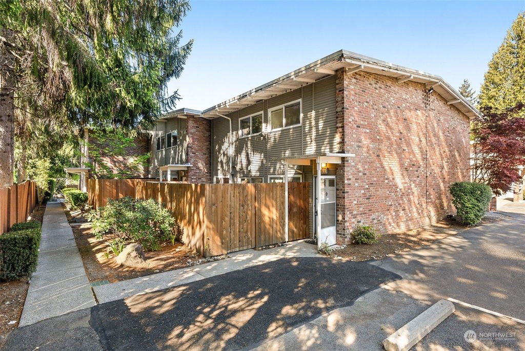 Photo of 12210 SE 60th Street #11, Bellevue, WA 98006 (MLS # 2228181)