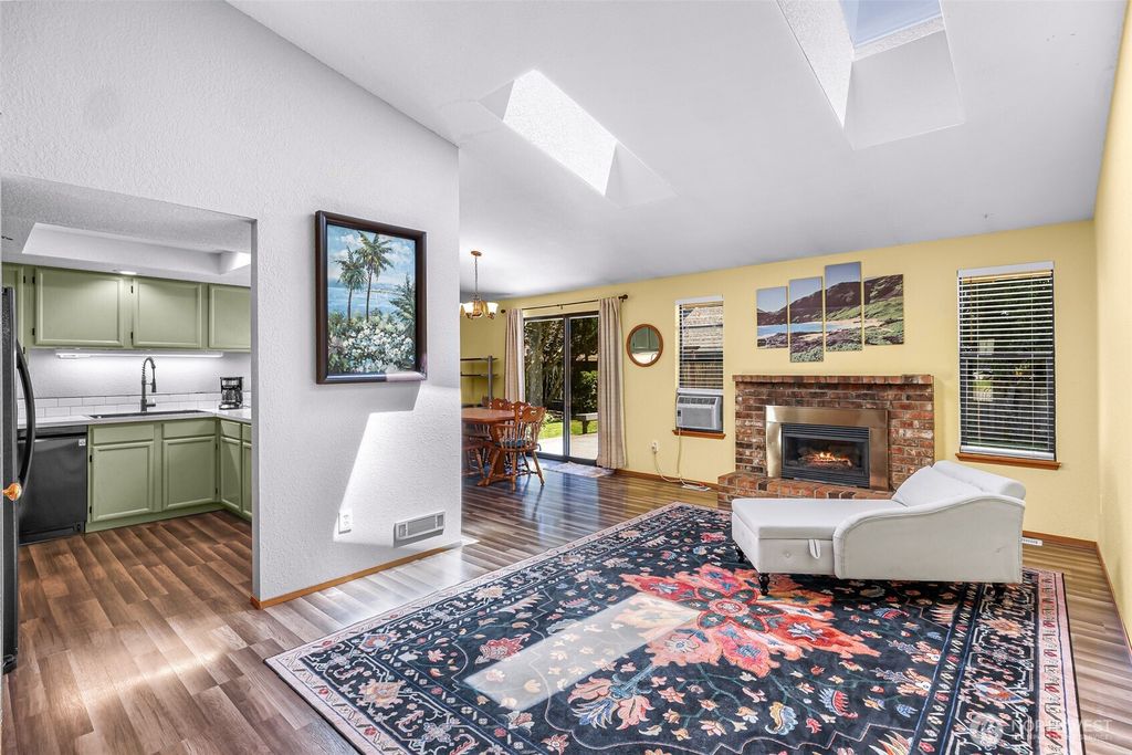 Photo of 4916 139th Place NE, Marysville, WA 98271 (MLS # 2541968)
