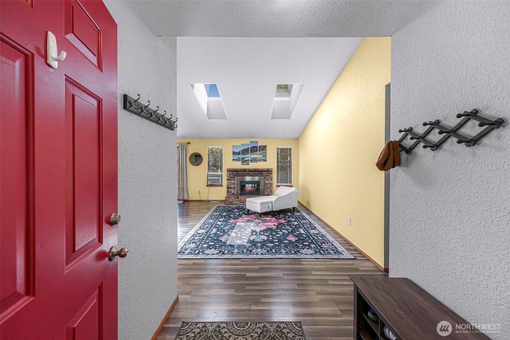 Photo of 4916 139th Place NE, Marysville, WA 98271 (MLS # 2541968)