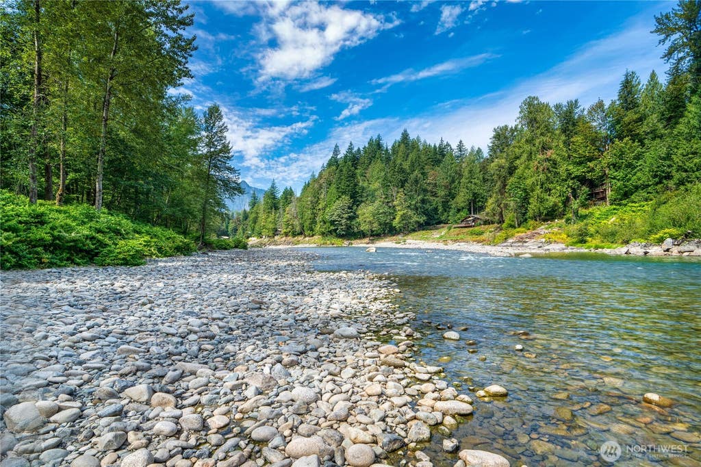 Photo of 51603 217th Place SE, Gold Bar, WA 98251 (MLS # 2572148)