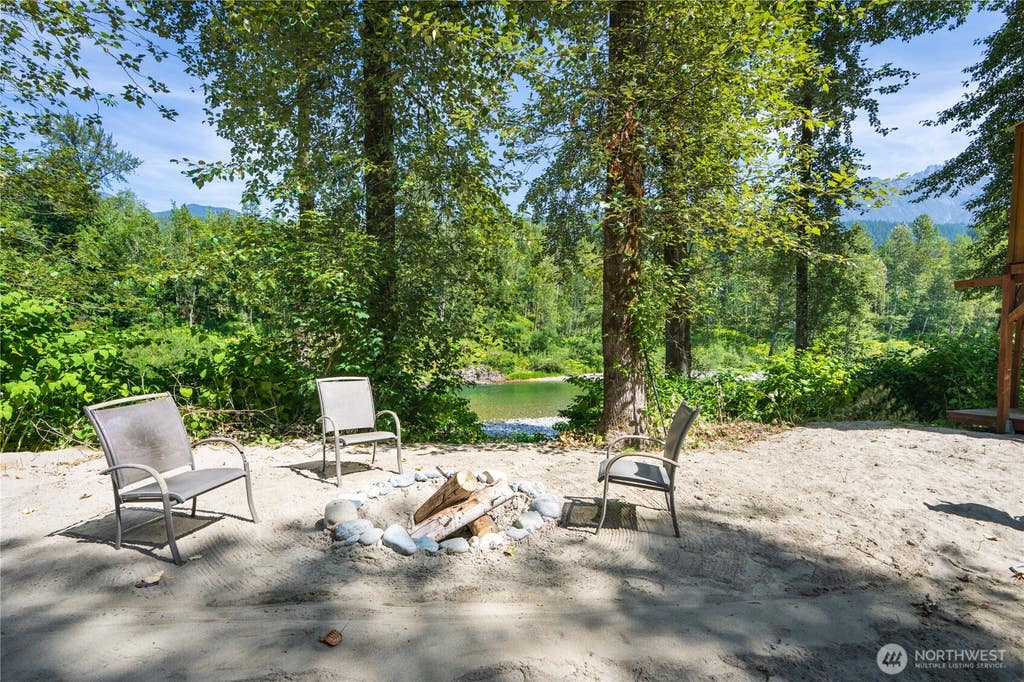 Photo of 51603 217th Place SE, Gold Bar, WA 98251 (MLS # 2572148)
