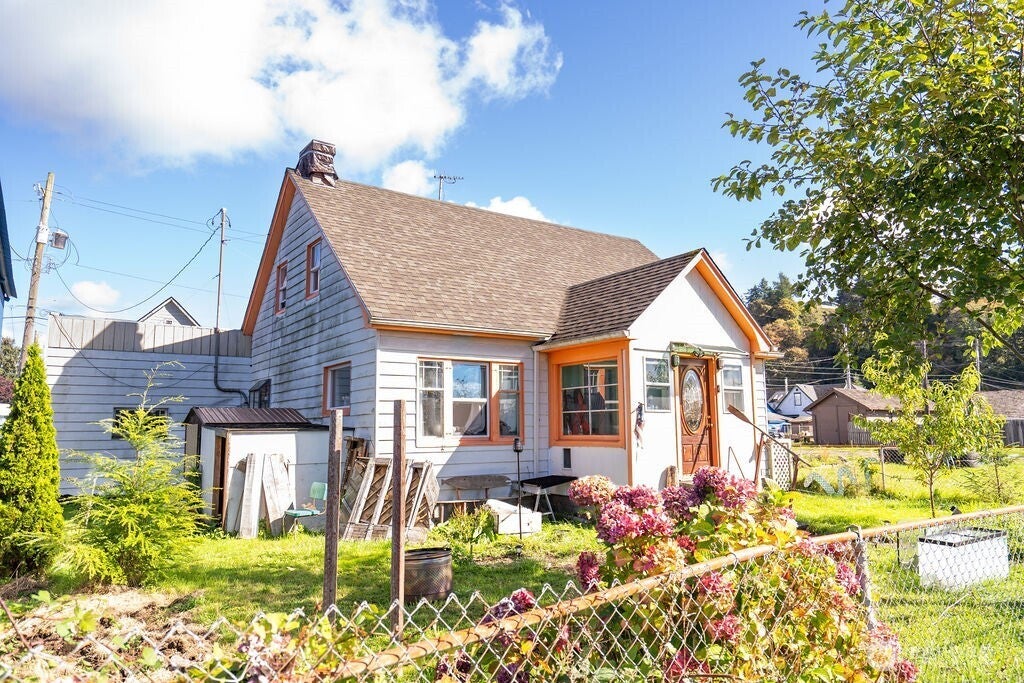 1309 Riverside Ave.