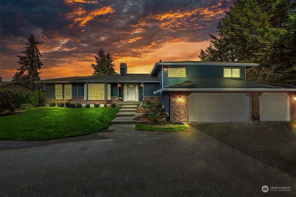Photo of 6408 NE 196th Street, Kenmore, WA 98028 (MLS # 2008562)