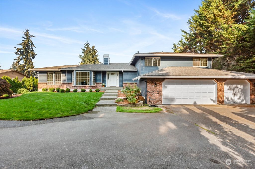 Photo of 6408 NE 196th Street, Kenmore, WA 98028 (MLS # 2008562)