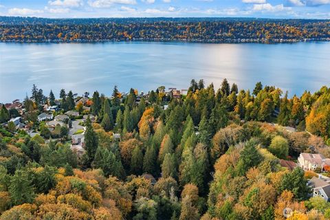 Photo of 13515 62nd Avenue NE, Kirkland, WA 98034 (MLS # 2469288)