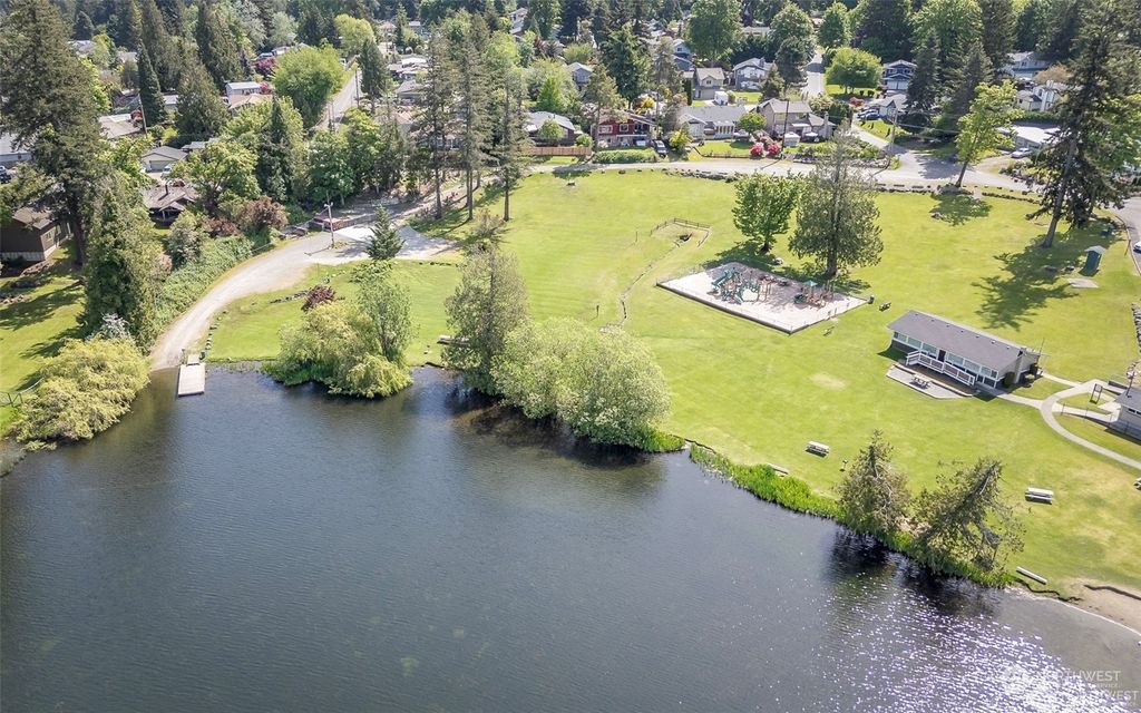 Photo of 21872 SE 266th Place, Maple Valley, WA 98038 (MLS # 2262111)
