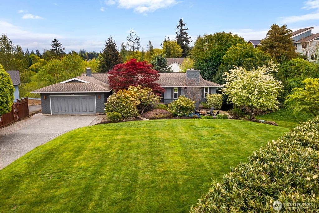 Photo of 12928 77th Place SE, Snohomish, WA 98290 (MLS # 2515440)