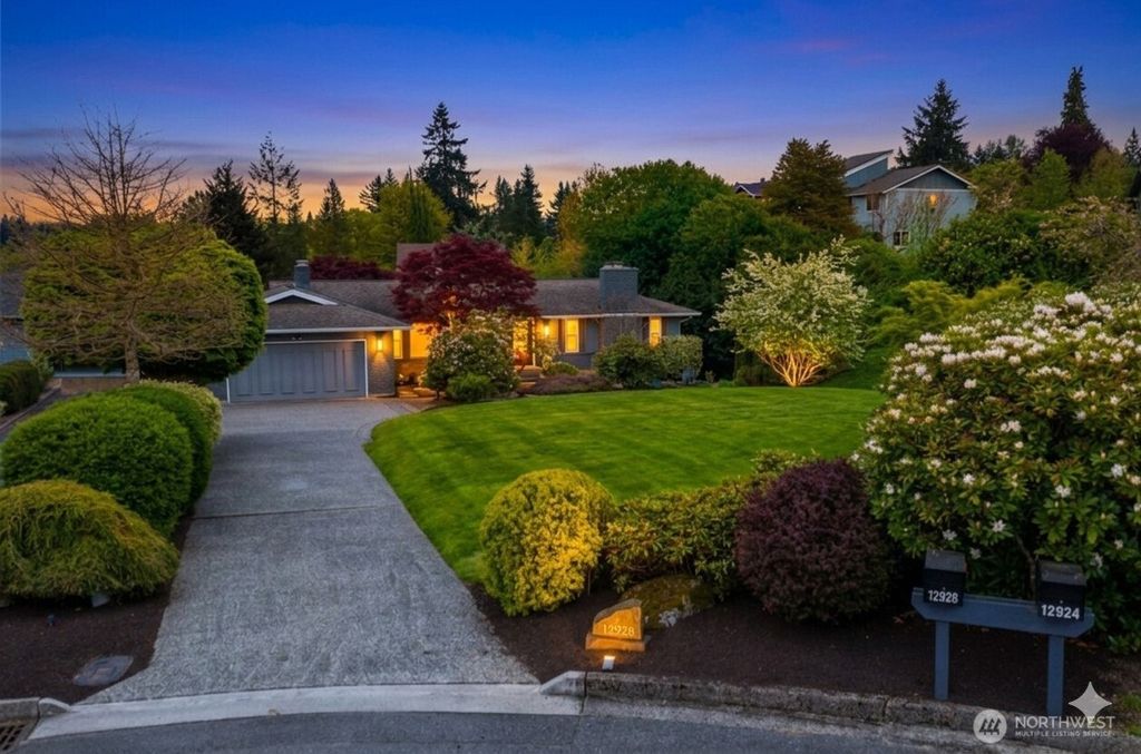 Photo of 12928 77th Place SE, Snohomish, WA 98290 (MLS # 2515440)