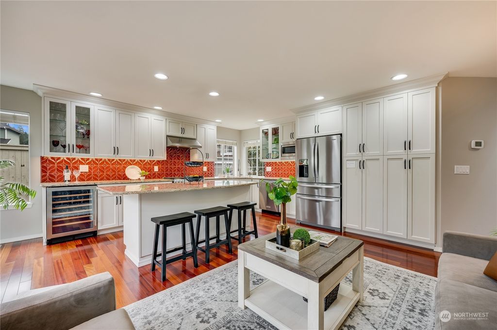 Photo of 25744 SE 37th Street, Sammamish, WA 98029 (MLS # 2025570)