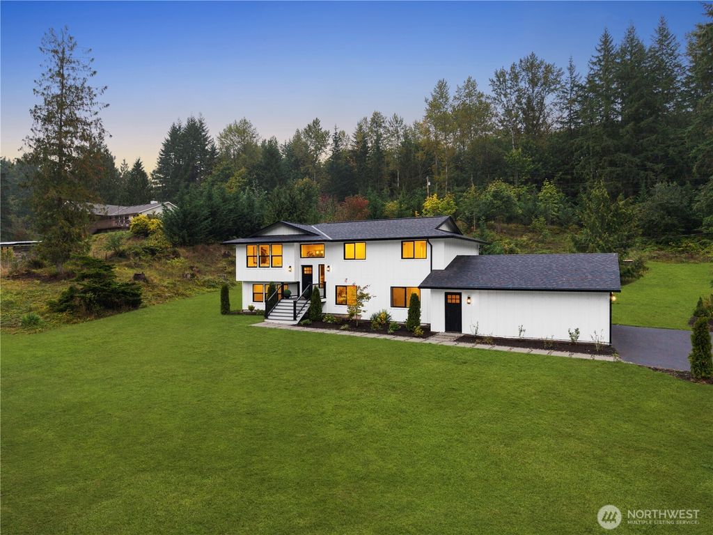 Photo of 2620 157th Avenue SE, Snohomish, WA 98290 (MLS # 2434573)