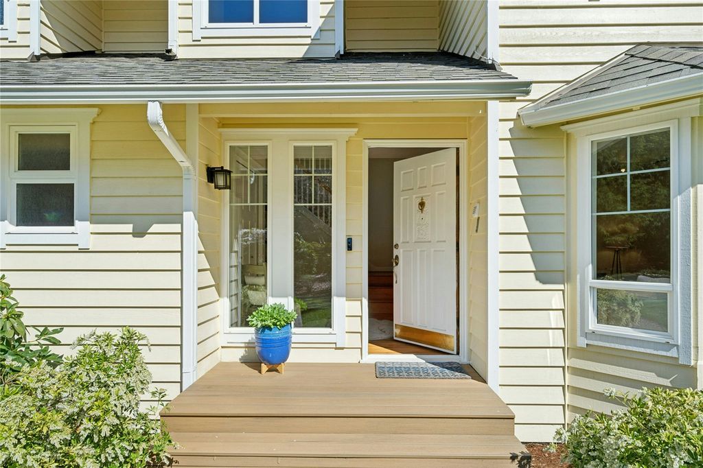 Photo of 19924 163rd Avenue NE, Woodinville, WA 98072 (MLS # 2513004)