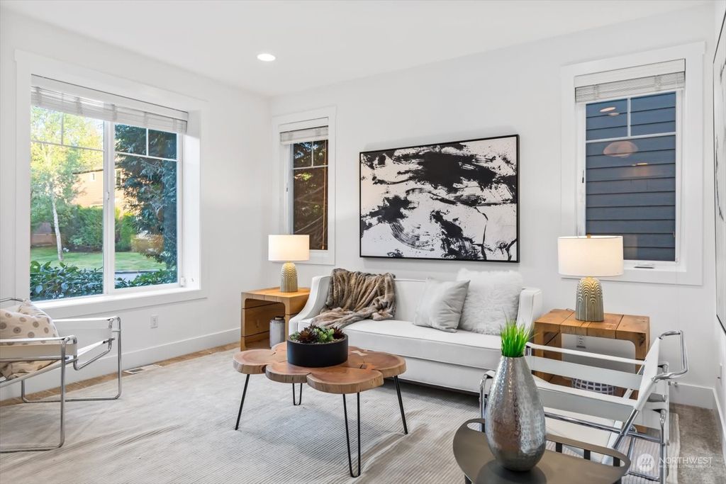 Photo of 10907 237th Avenue NE, Redmond, WA 98053 (MLS # 2150271)