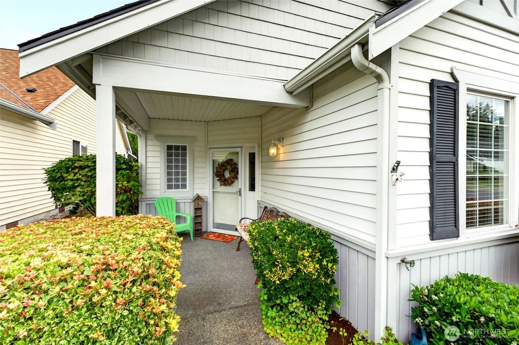 Photo of 16925 91st Avenue E, Puyallup, WA 98375 (MLS # 2582690)