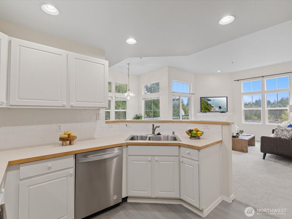 Photo of 5256 236 Place SE #24-3, Issaquah, WA 98029 (MLS # 2431565)