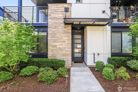 Photo of 21724 25th Avenue SE #A, Bothell, WA 98021 (MLS # 2505968)