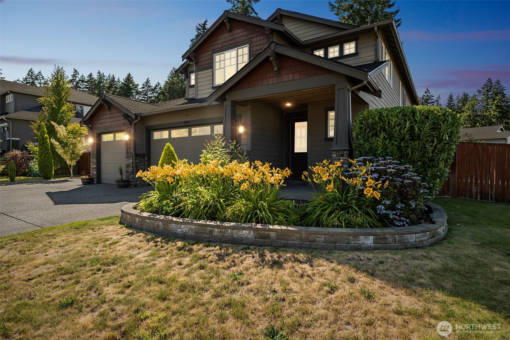 4749 NE Waxwing Court