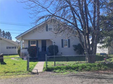 Photo of 2227 Washington Street, Shelton, WA 98584 (MLS # 2472374)