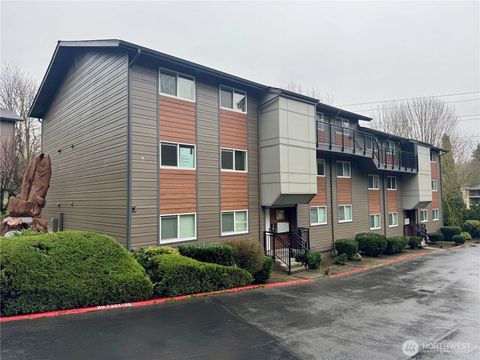 Photo of 220 SW Clark Street #B-201, Issaquah, WA 98027 (MLS # 2474969)