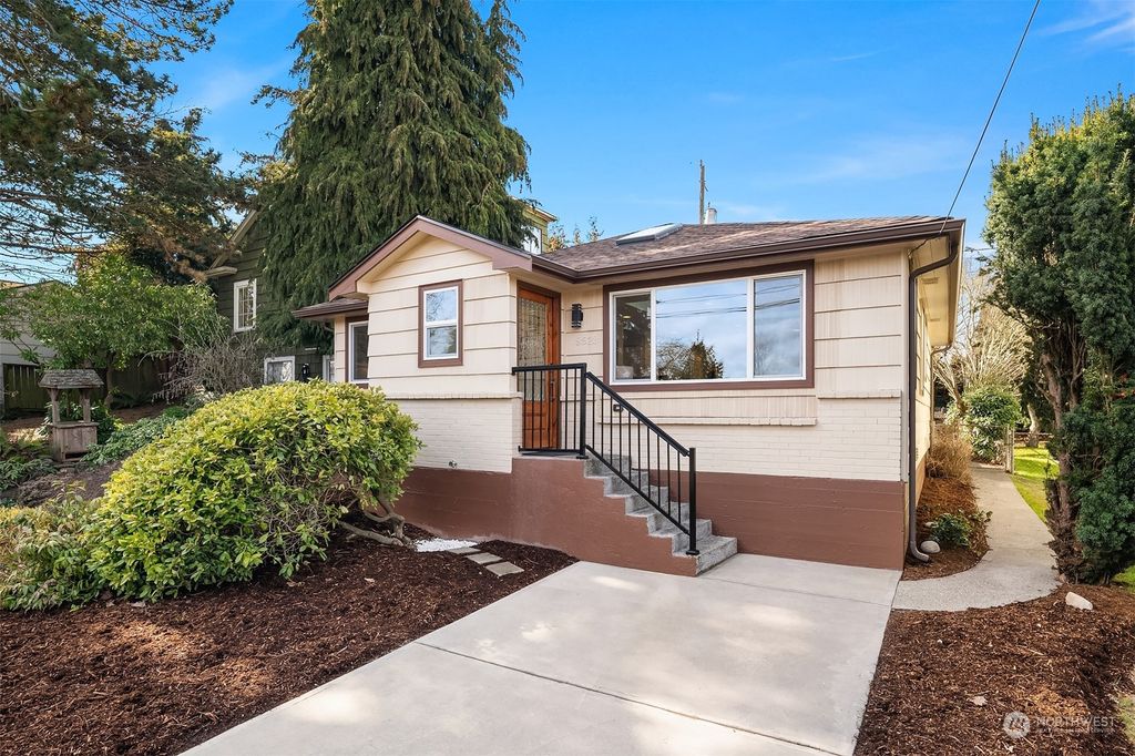 Photo of 8523 19th Avenue NW, Seattle, WA 98117 (MLS # 2043139)
