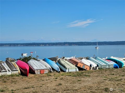 A home in Camano Island