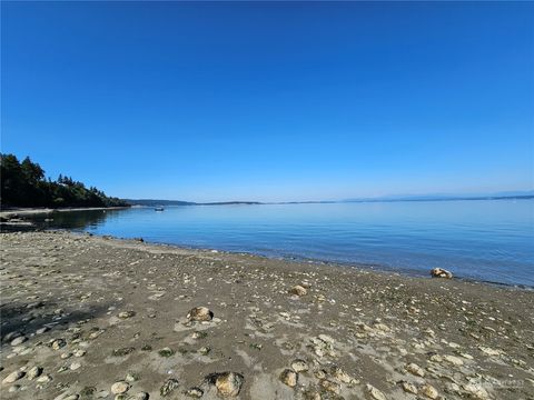 A home in Camano Island