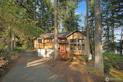 Photo of 11736 Brian Lane NW, Silverdale, WA 98383 (MLS # 2430033)