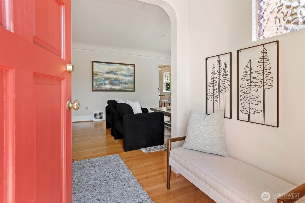 Photo of 824 NW 56th St St, Seattle, WA 98107 (MLS # 2412080)