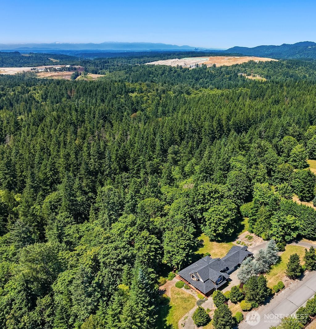 Photo of 17811 244th Avenue SE, Maple Valley, WA 98038 (MLS # 2401776)