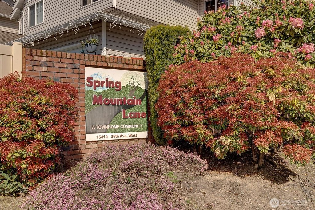 Photo of 15414 35th Avenue W #6, Lynnwood, WA 98087 (MLS # 2362197)