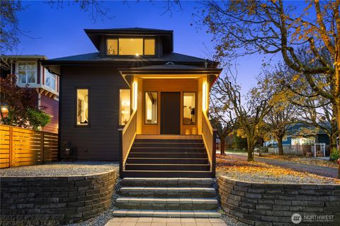 829 27th Avenue Seattle WA 98122