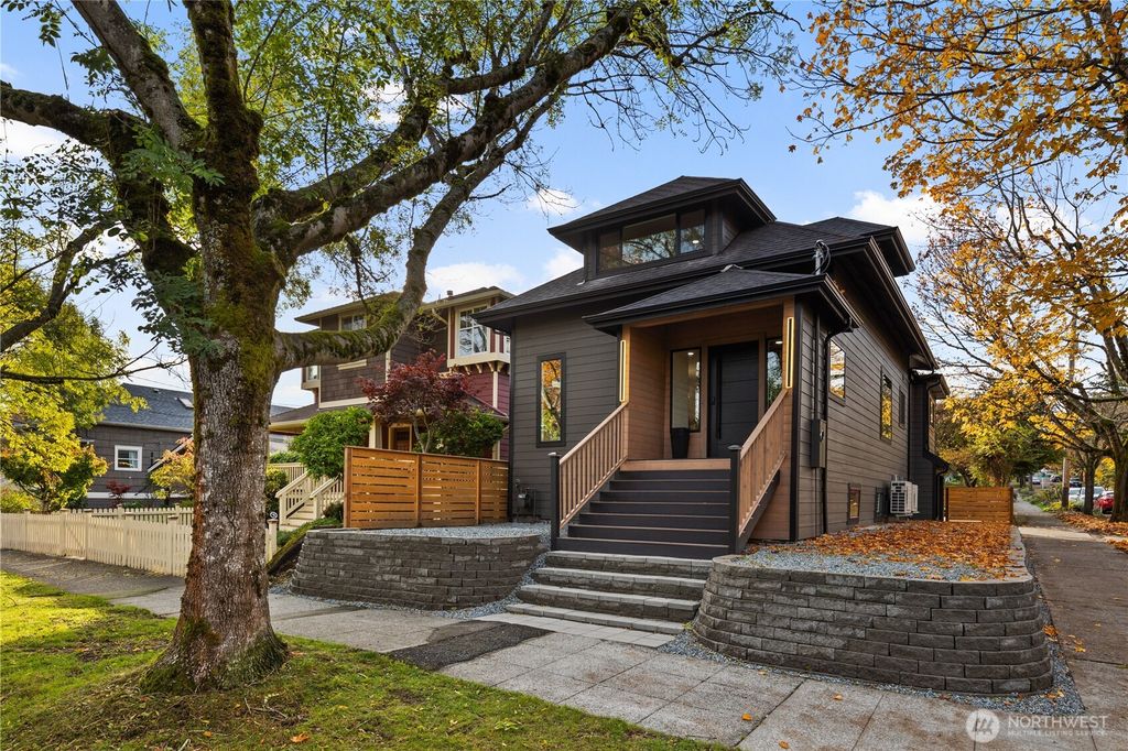 Photo of 829 27th Avenue, Seattle, WA 98122 (MLS # 2451941)