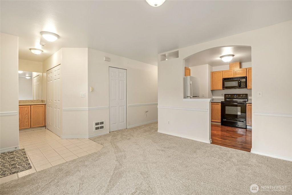 Photo of 7031 196th Street SW #B103, Lynnwood, WA 98036 (MLS # 2347289)