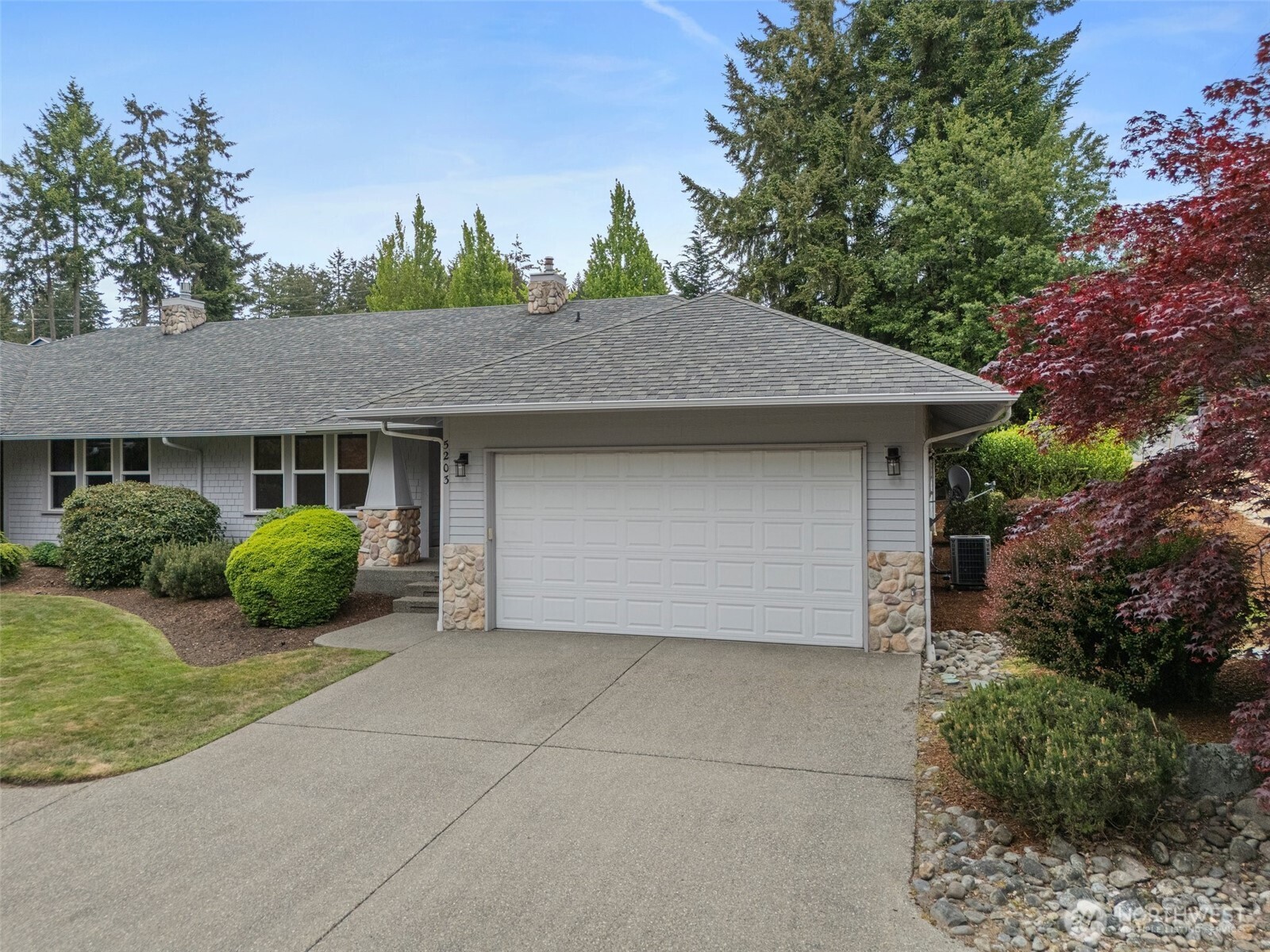 5203 53rd Street W (#203)