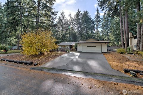Photo of 7111 41st Avenue Ave SE, Lacey, WA 98503 (MLS # 2452233)