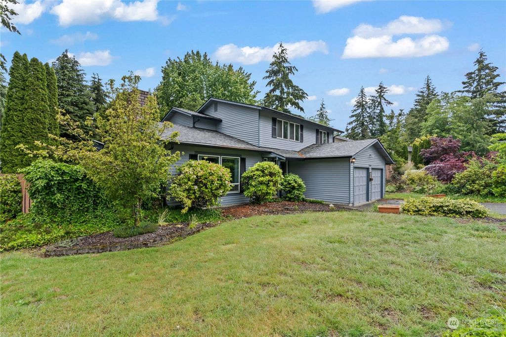 Photo of 32069 41st Place SW, Federal Way, WA 98023 (MLS # 2240460)