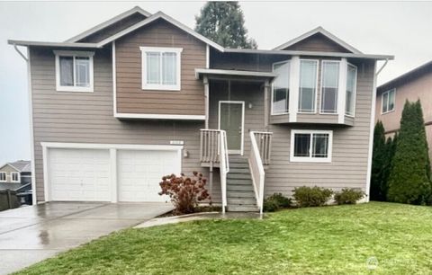 Photo of 3104 72nd Avenue NE, Marysville, WA 98270 (MLS # 2459551)