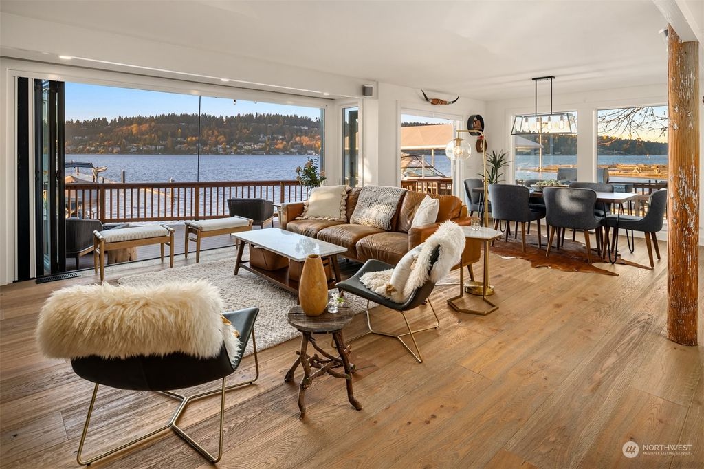 Photo of 3901 Lake Washington Boulevard N, Renton, WA 98056 (MLS # 2021062)