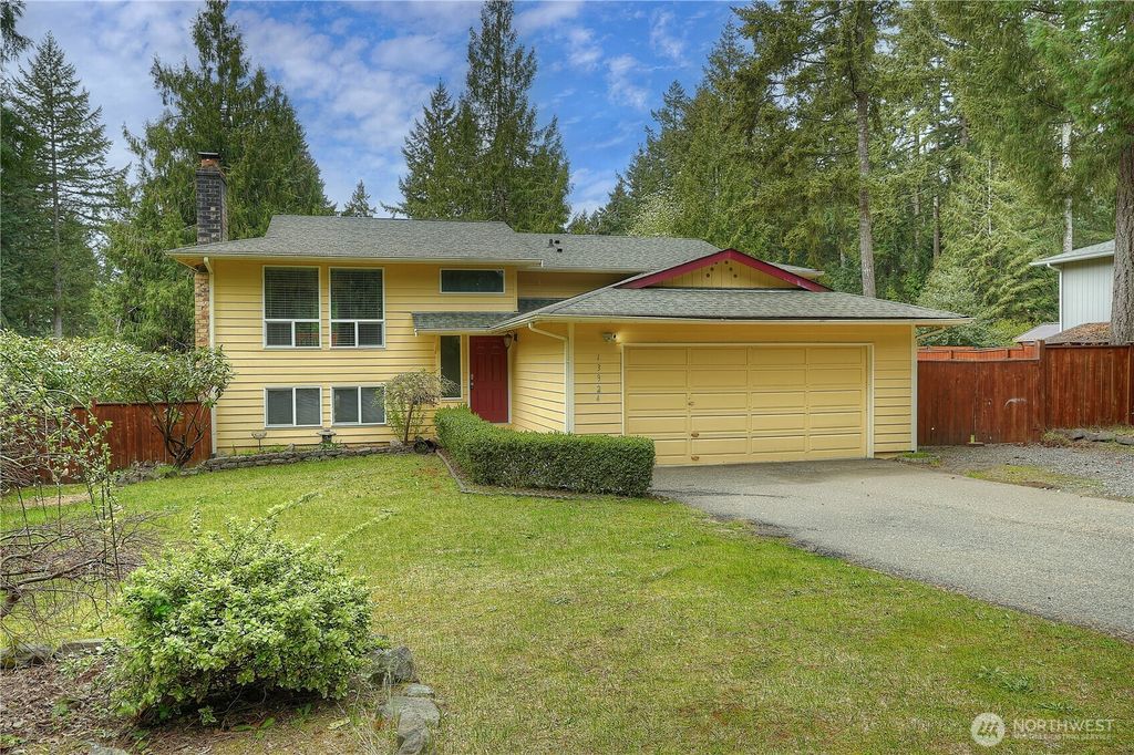 Photo of 13924 55th Avenue NW, Gig Harbor, WA 98332 (MLS # 2517491)