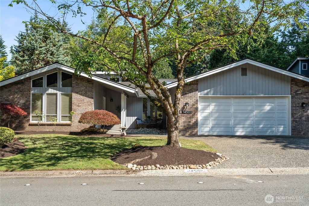 Photo of 14503 27th Drive SE, Mill Creek, WA 98012 (MLS # 2545052)