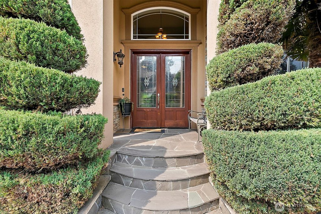 Photo of 31709 47th Court S, Auburn, WA 98001 (MLS # 2416616)