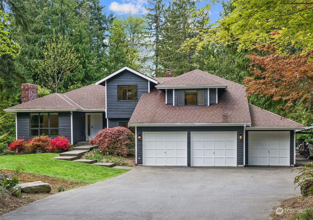 Photo of 5125 240th Avenue NE, Redmond, WA 98053 (MLS # 2066338)