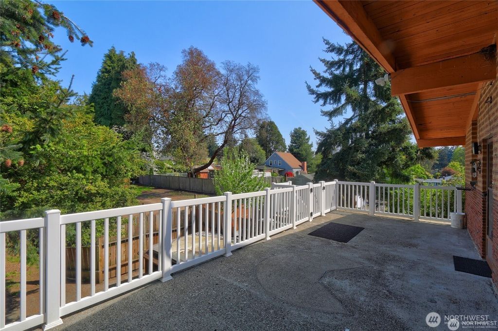 Photo of 13936 4th Avenue SW #A, Burien, WA 98166 (MLS # 2461188)