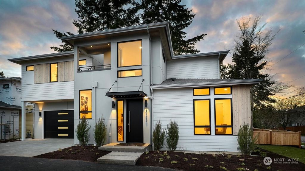 Photo of 8239 NE 119th Street, Kirkland, WA 98034 (MLS # 2043984)